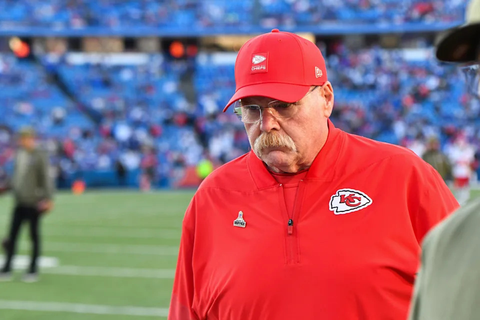 “GET HIM OUT OF THIS LOCKER ROOM — NOW …” Patrick Mahomes said it to Andy Reid after Kansas City beat Miami 24–10.