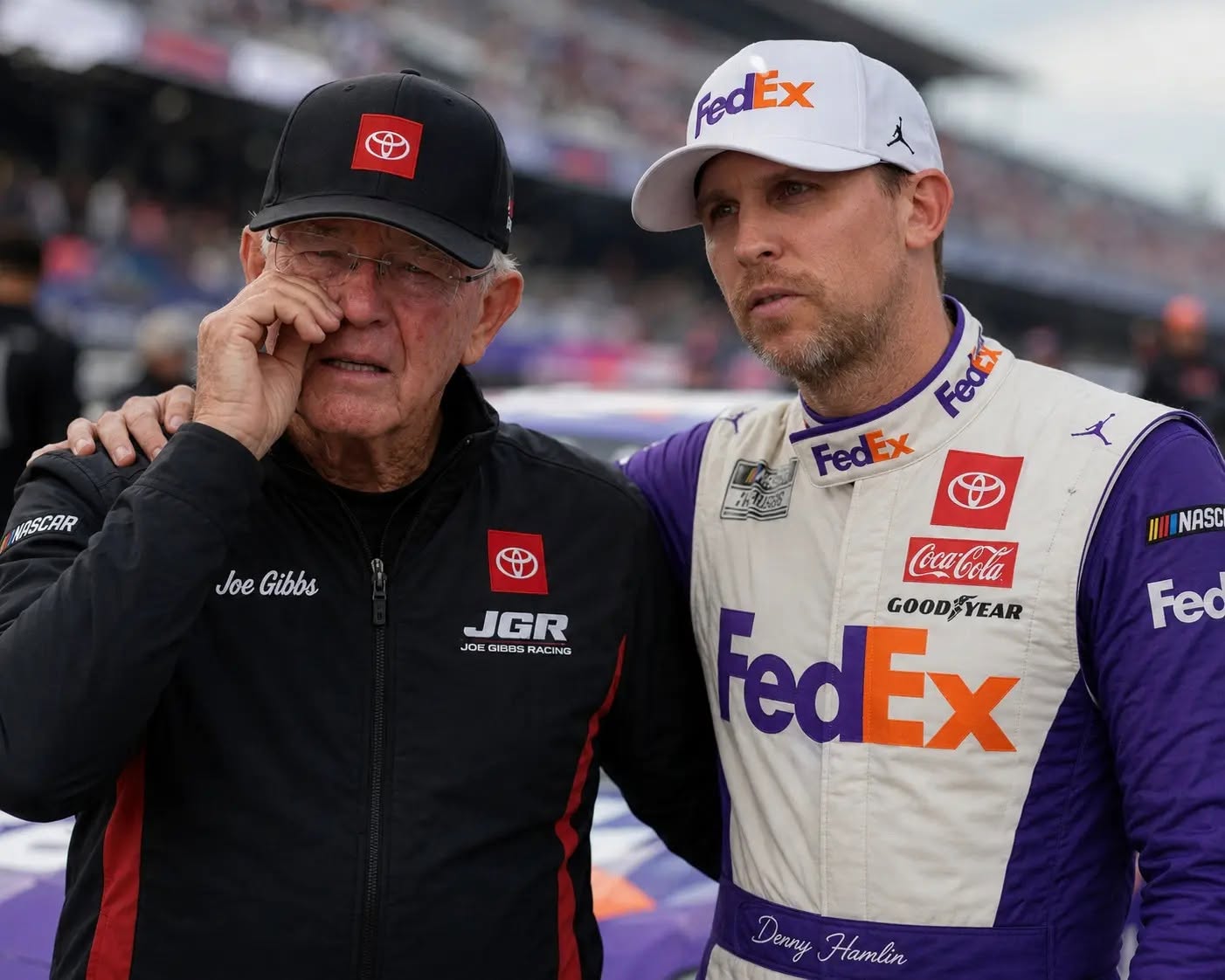 🚨 BREAKING NEWS: JOE GIBBS REVEALS HEARTBREAKING REASON BEHIND DENNY HAMLIN’S TEXAS DISAPPOINTMENT — FANS LEFT STUNNED AS EMOTIONAL MESSAGE SPARKS WIDESPREAD SYMPATHY! 💔🏁