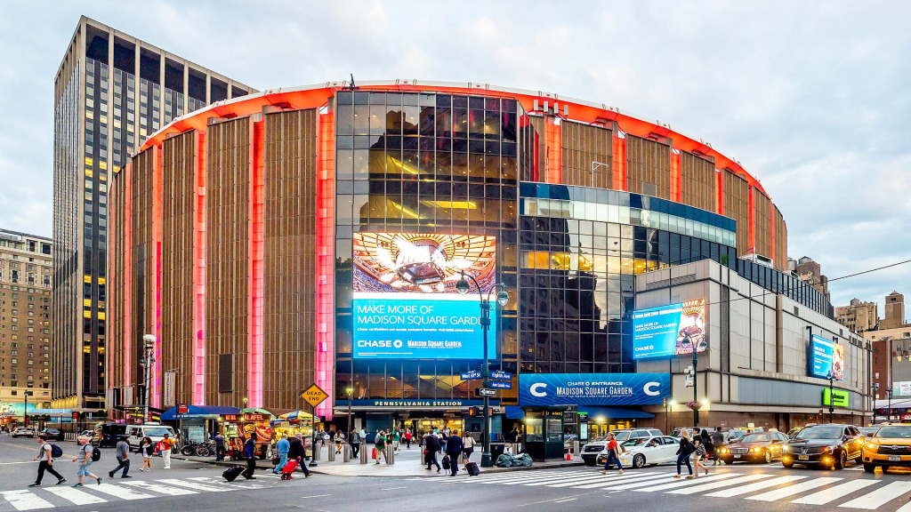 Madison Square Garden (MSG) - Full (48124330357) (archival photograph)